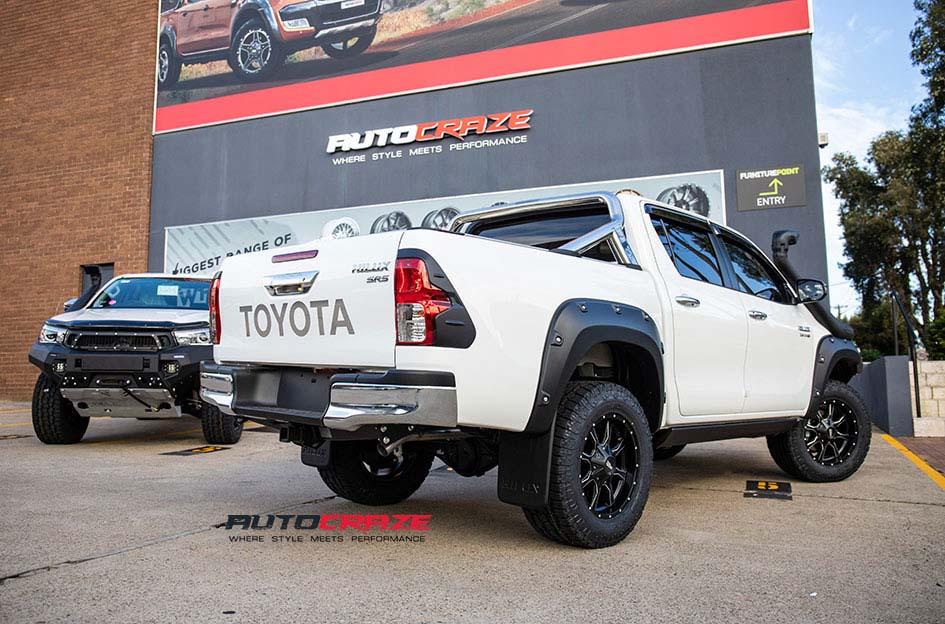 TOYOTA HILUX N80 4WD MO970 SATIN BLACK MILLED ACCENTS